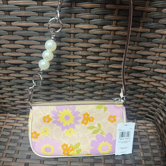 coach Nolita 19 In Signature Canvas With Floral Print cbm73 - Picture 2 of 8